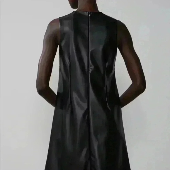 Forcynthia Sleeveless Feather Trim PU Mini Dress size S - Picture 2 of 8